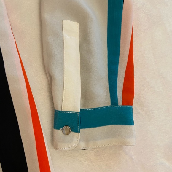 Vince Camuto Striped Top - Picture 4 of 5